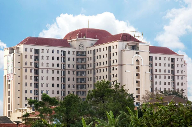 Exterior & Views 3, Majesty Apartment 3+1 BedRoom 100m Mountain View , Near Toll Exit, Bandung