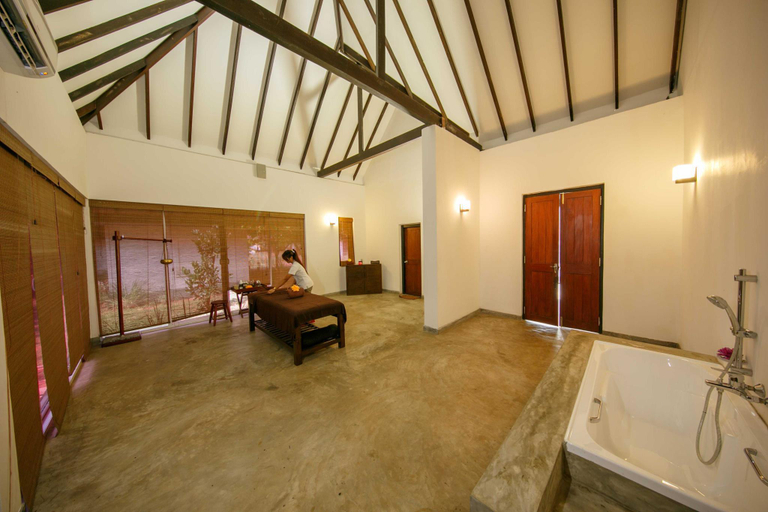 Bedroom 3, Citrus Waskaduwa, Kalutara