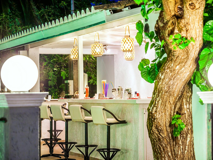 Food & Drinks 5, Silver Bay Hotel, Ionian Islands