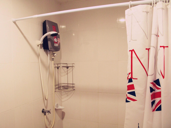 Bathroom 3, Tropical Sands Guesthouse, Phuket Island