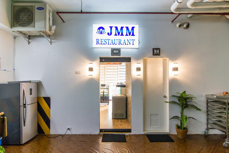 Food & Drinks, JMM Apartment Suites, Manila City
