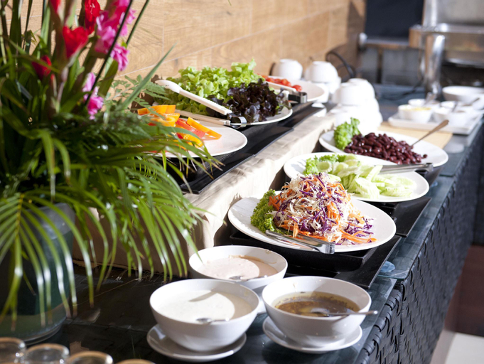 Food & Drinks 7