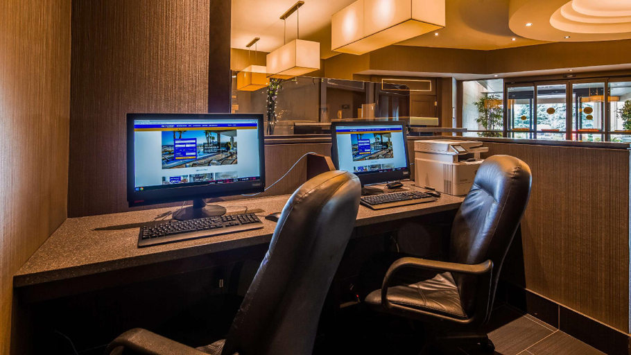 Public Area 2, Best Western Plus Guildwood Inn, Lambton