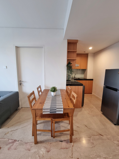 Dining Room 17
