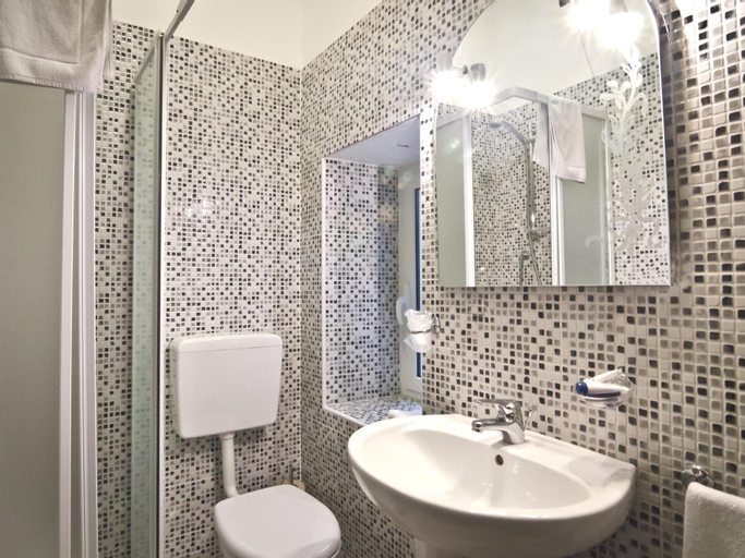 Bedroom 2, Memole Inn Sanremo, Imperia