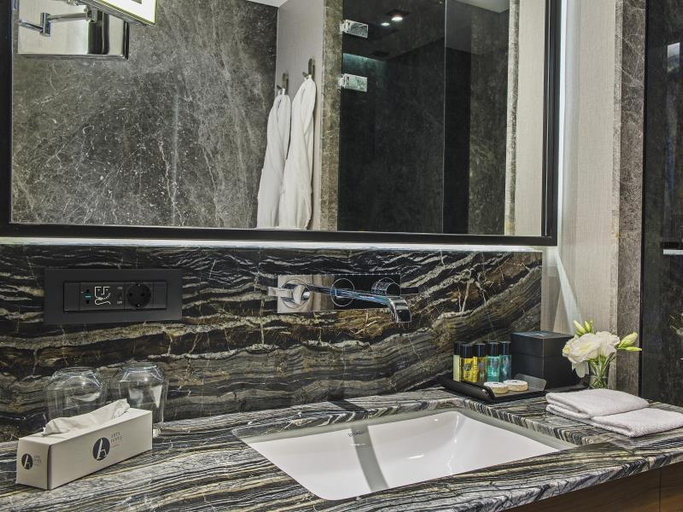 Bathroom 5, Arts Hotel Istanbul - Special Class, Beşiktaş