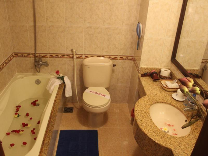 Bathroom 3, Thuy Duong 3 Hotel, Da Nang