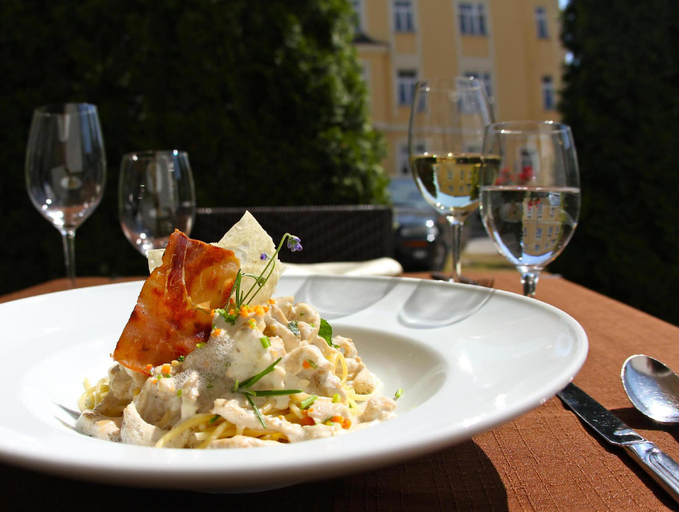 Food & Drinks 5, Hotel Piramida, Maribor