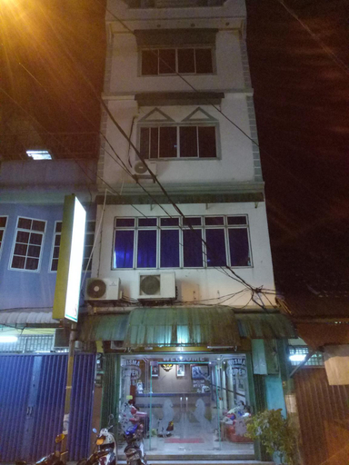 Exterior & Views 2, Hotel Super 888, Karimun