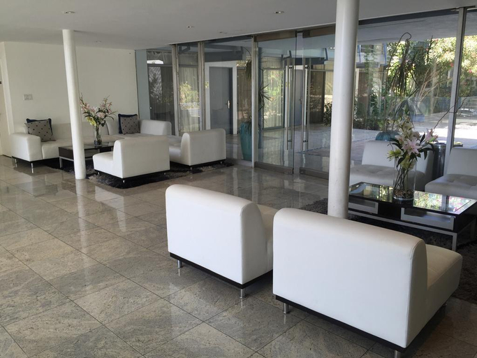 Public Area 2, Highland Gardens Hotel, Los Angeles