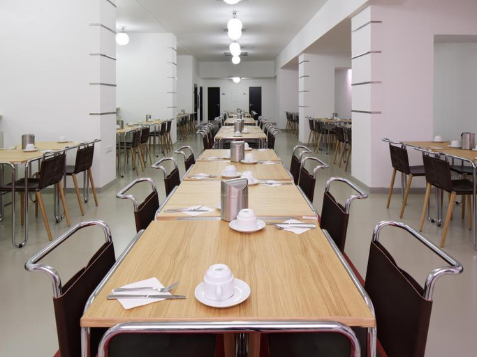 Food & Drinks 5, Axa, Praha 1