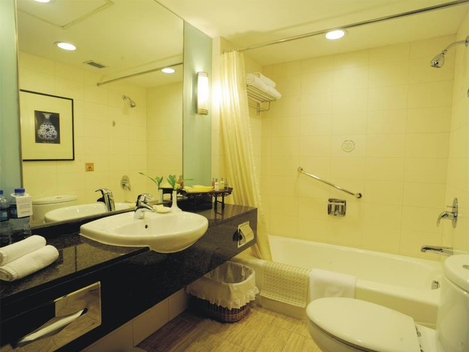 Bathroom, Xian Grand Dynasty Culture Hotel, Xi'an
