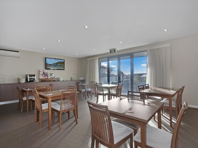 Food & Drinks 5, Quest Portland, Glenelg - Portland
