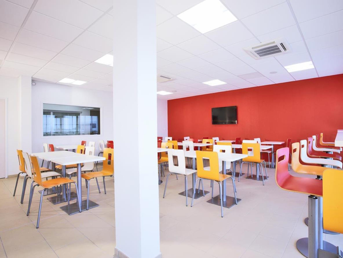 Public Area 2, ibis budget La Rochelle Centre les Minimes, Charente-Maritime