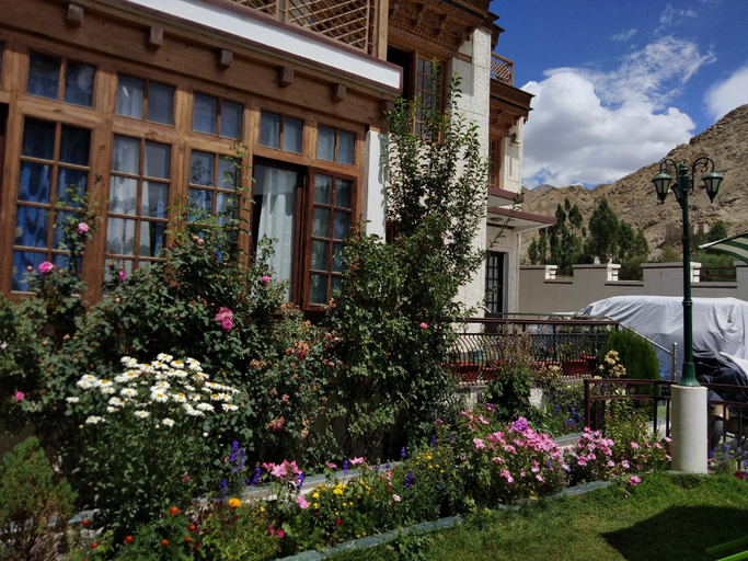 Exterior & Views 4, New Royal Guest House, Leh