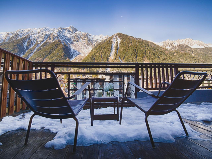 Others 2, Le Morgane Hotel, Haute-Savoie