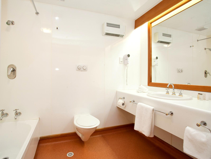 Bathroom 3, Distinction Mackenzie Country Hotel Twizel, Mackenzie