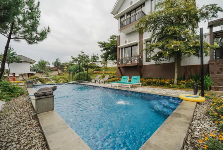 Sport & Beauty 4, Villa Deba Tenjolaya Ciwidey Bandung, Bandung