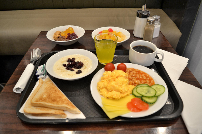 Food & Drinks 5, Leisure Inn, London
