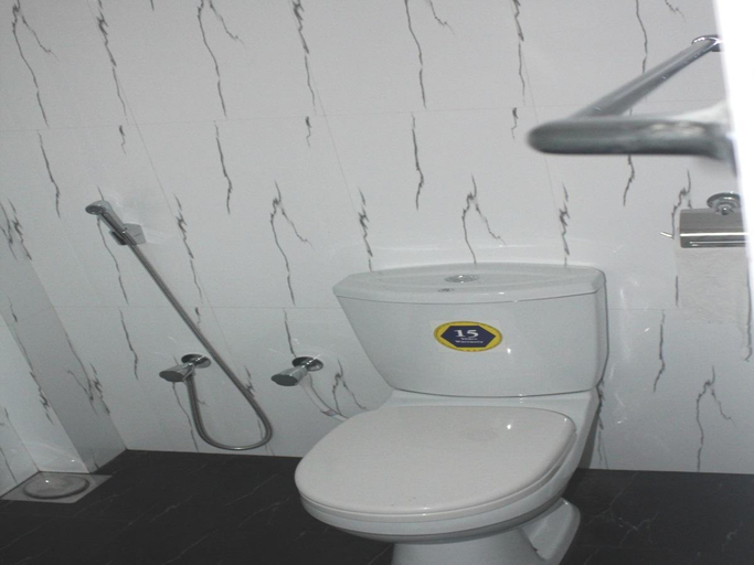 Bathroom 3, Ananda Home Stay, Tangalle