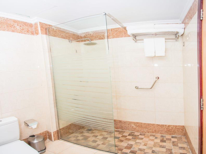 Bathroom 5, Amjad Al Deafah Hotel , Makkah