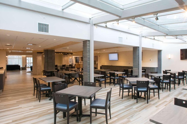 Food & Drinks 5, Best Western Plus Prince George, Fraser-Fort George
