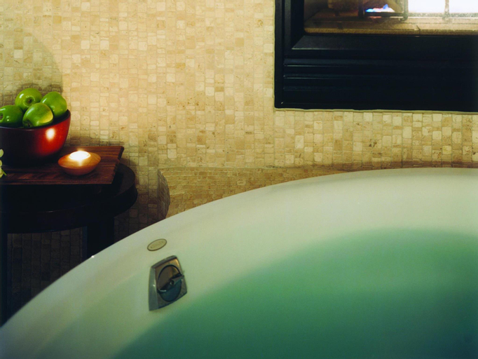 Sport & Beauty 2, Park Hyatt Toronto, Toronto