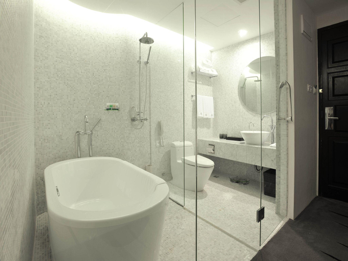 Bathroom 4, Tianping Hotel, Shanghai