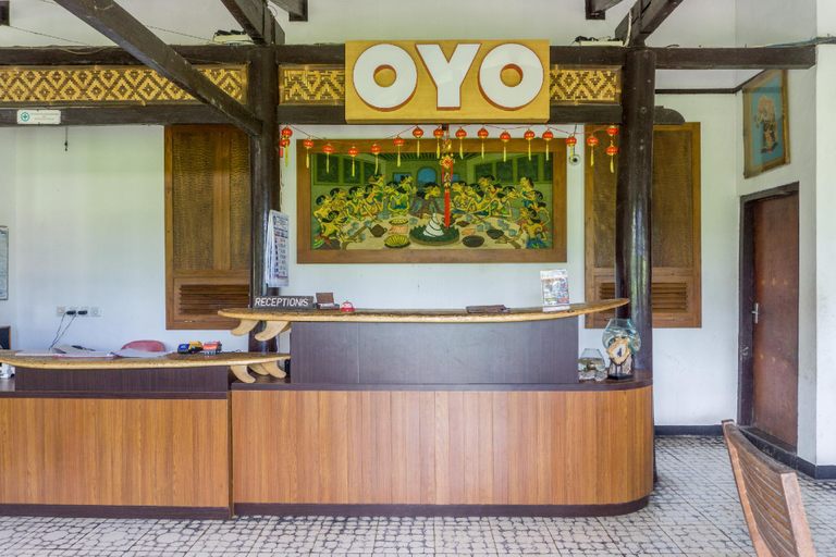 Reception, Hotel O Srikandi Hotel, Pacitan