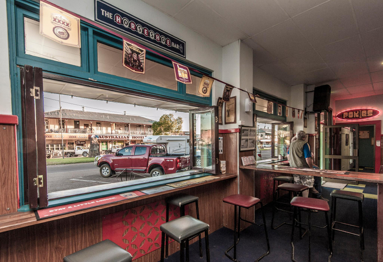 Food & Drinks 5, North Gregory Hotel, Winton