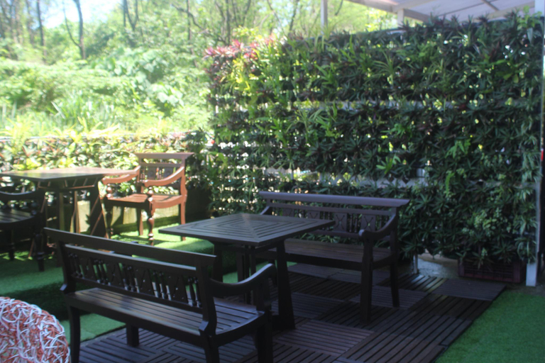 Food & Drinks 5, Lub Sbuy House Hotel, Pulau Phuket