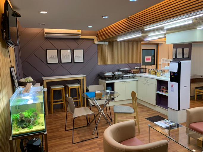 Others 3, ROOM at VIPA, Chatuchak