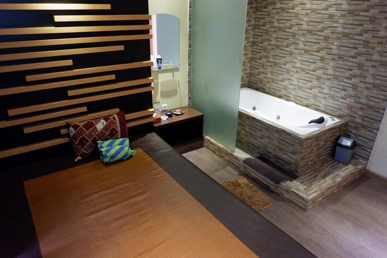 Bedroom 5, The Premiere Hotel Pekanbaru, Pekanbaru