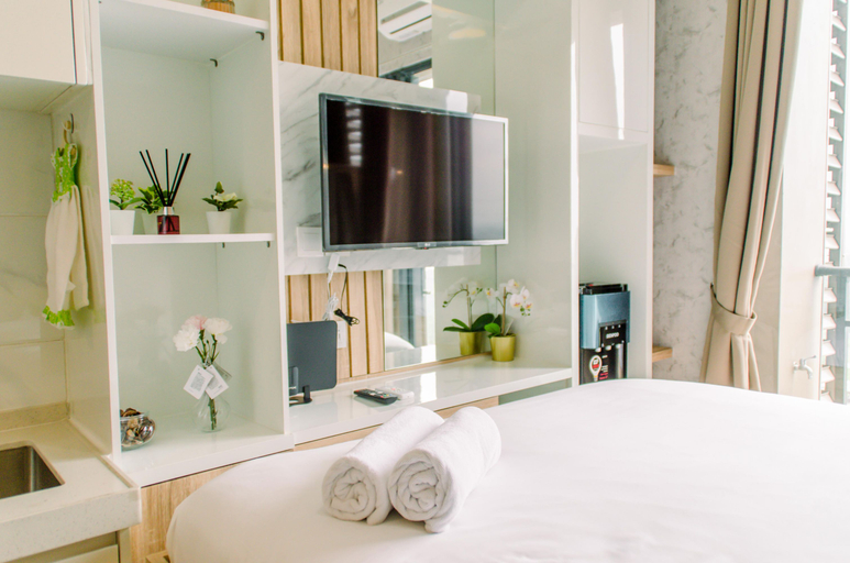 Bedroom 2, Cozy and Simply Studio at Sky House BSD Apartment By Travelio, Tangerang Selatan