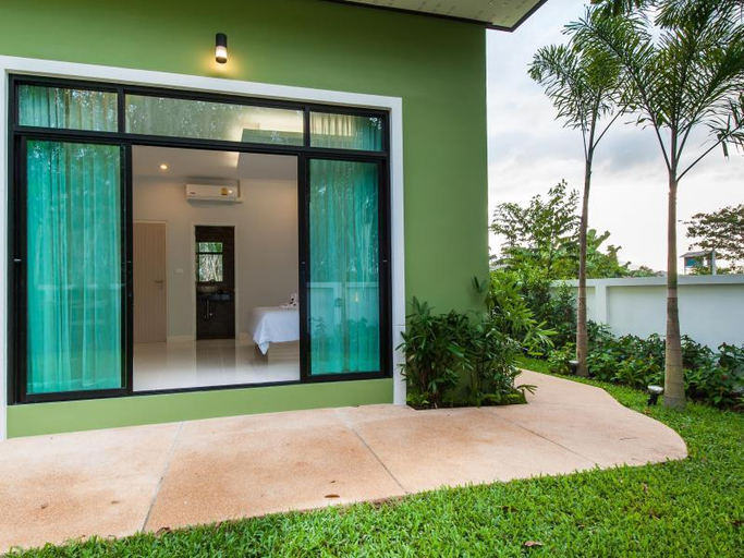 Public Area 2, Jinda Resort, Phuket Island