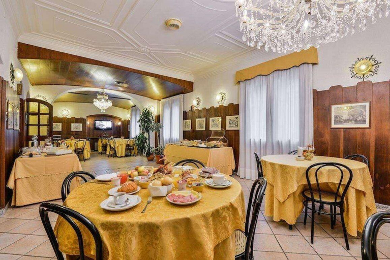 Food & Drinks 5, Don Abbondio, Lecco