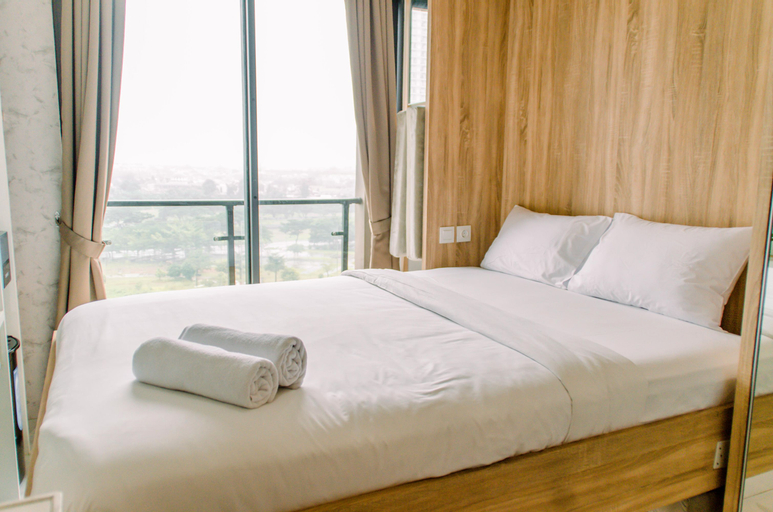 Cozy and Simply Studio at Sky House BSD Apartment By Travelio, South Tangerang