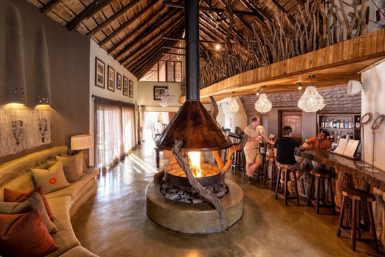 Public Area, Impodimo Game Lodge, Ngaka Modiri Molema