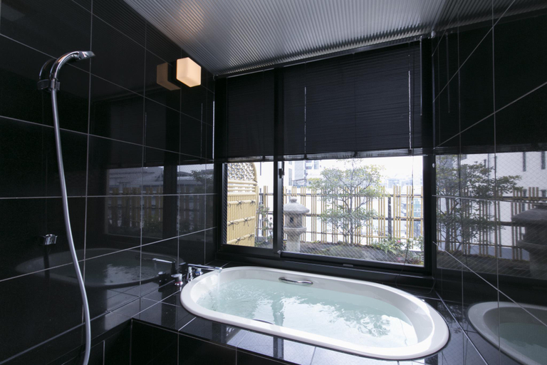 Bathroom 3, Matsui Bekkan Hanakanzashi, Kyoto