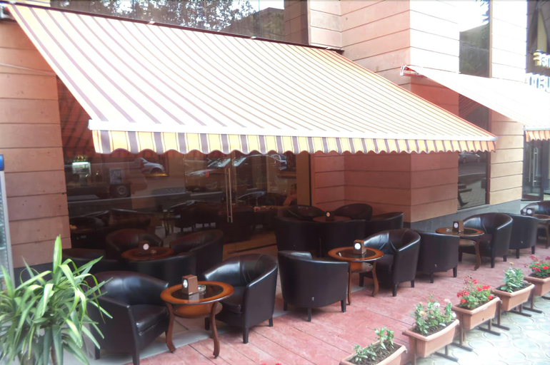 Food & Drinks 5, Royal Plaza, Yerevan