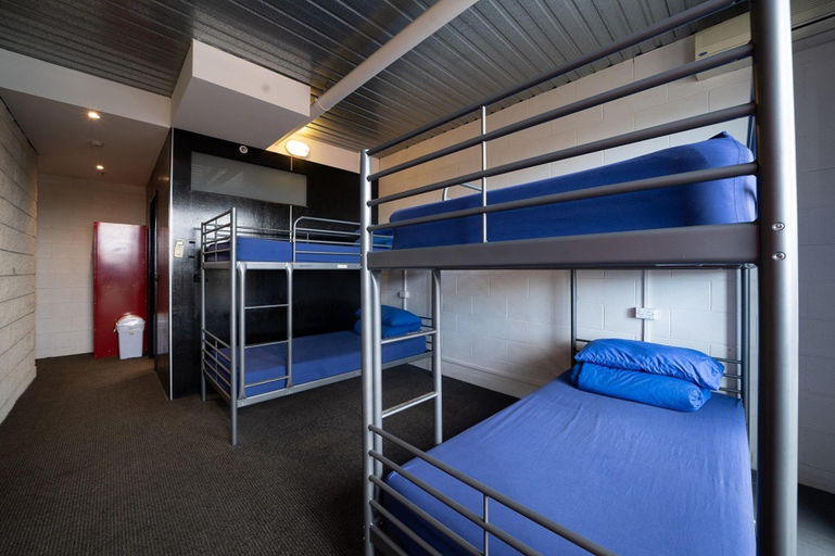 Bedroom 3, Summer House Backpackers Melbourne, Melbourne