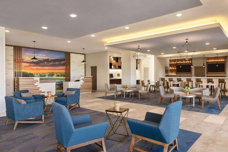 Public Area 2, La Quinta Inn & Suites by Wyndham Limon, Lincoln