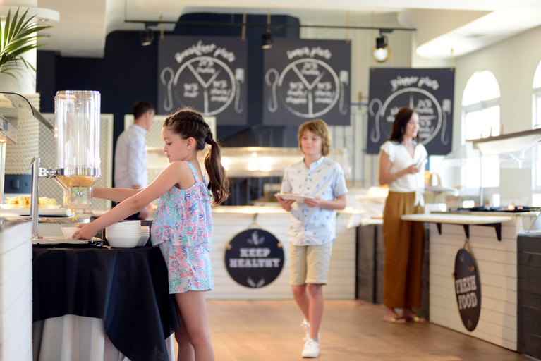 Public Area 5, Alannia Guardamar, Alicante