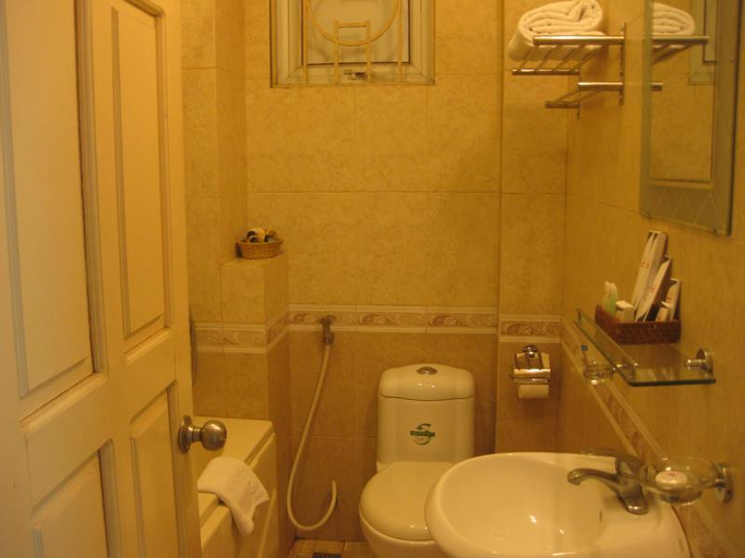 Bathroom 3, Heart Hotel, Hoàn Kiếm
