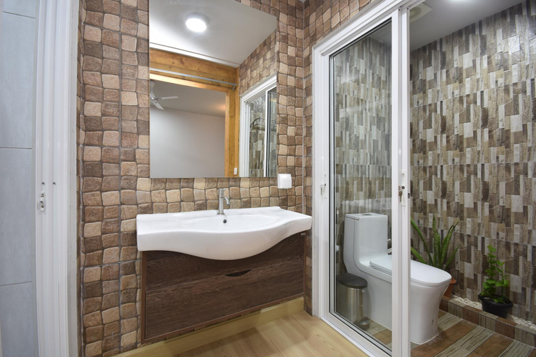 Bathroom 2, Ukulhas Villa, North Ari Atoll