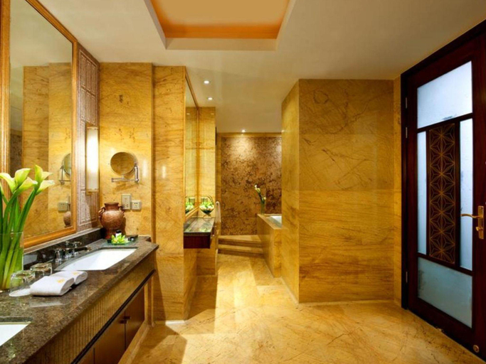 Bathroom 5, Yidu Jinling Grand Hotel Yancheng, Yancheng
