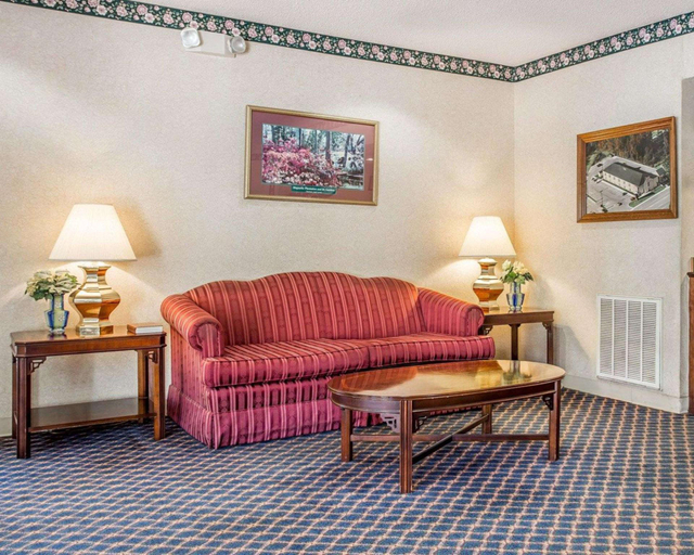 Public Area 2, Econo Lodge Saint Stephen, Berkeley
