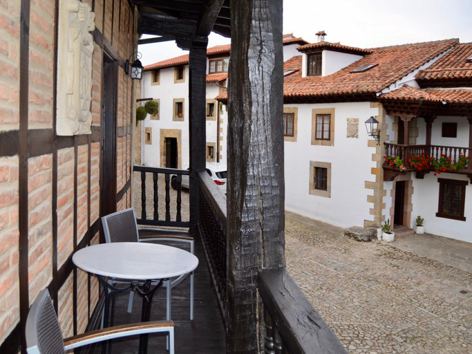 Others 5, Suites con Jacuzzi Santillana, Cantabria