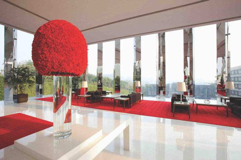 Public Area 4, The Oberoi Hotel Gurgaon, Gurgaon