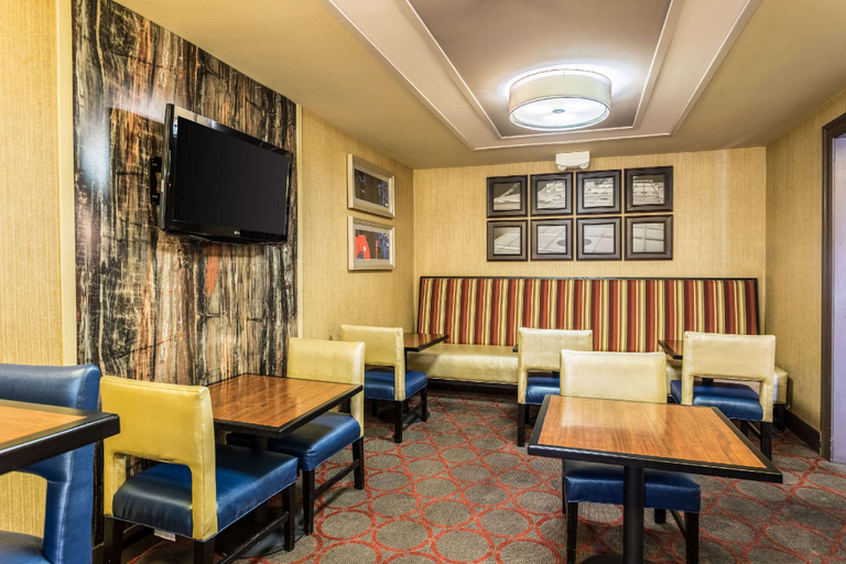 Public Area 3, Comfort Inn Tupelo Central, Lee